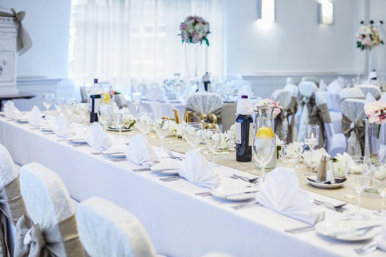 Mercure Birmingham West Hotel West Bromwich Bagian luar foto
